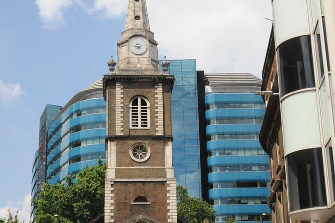 Jack the RIPPERS Walk: How MANY RIPPERS Were There? - Following the case from Tower Hill at 5 pm
