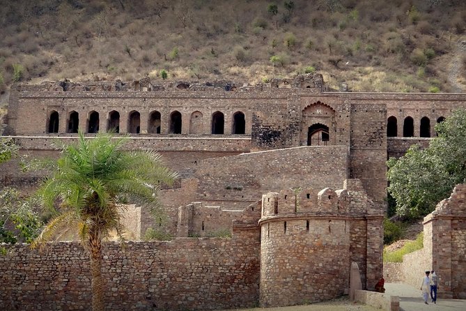 Jaipur to Chandbaori Stepwell & Haunted Bhangarh Private Trip - Timing, food, and what to carry