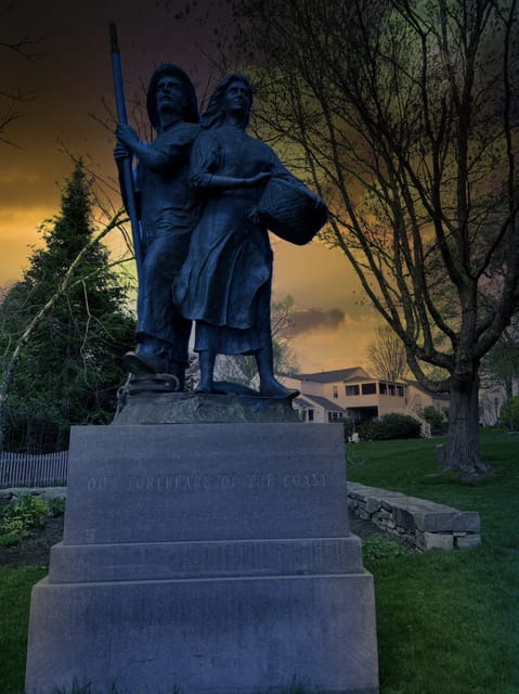 Kennebunkport: Haunted Ghost Walking Tour - Kennebunkport Captains Collection