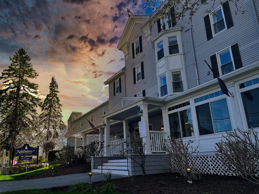 Kennebunkport: Haunted Ghost Walking Tour - Yachtsman Hotel and Marina Club
