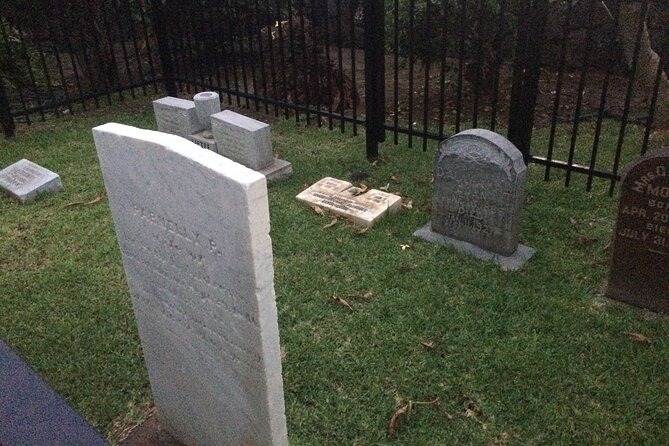 Kona Haunted Hele Ghost Tour - Kamakahonu Beach and the last days of King Kamehameha I