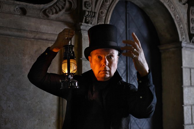 Krakow Night Tour: Ghosts, Vampires and Legends of the Old Town - Starting at Rynek Glowny and St. Mary’s Square