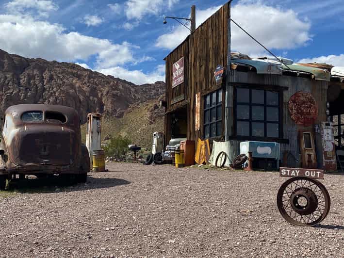 Las Vegas: El Dorado Canyon, Ghost Town and Gold Mine Tour - Exploring a former gold mine
