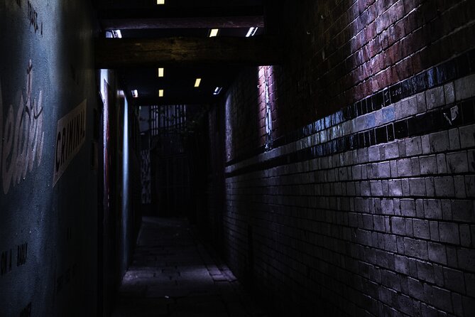 Legends, Ghosts and Ghouls Walking Tour Dublin - Starting on Merrion Square at 6 pm