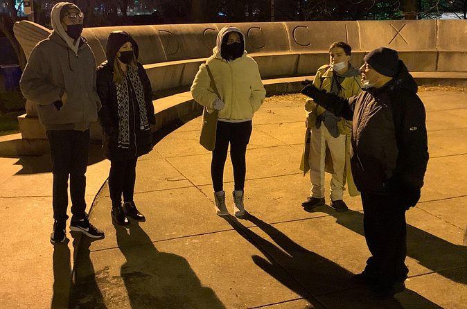 Lincoln Park Hauntings Ghost Investigation Tour - Walking distance, route, and late-night planning
