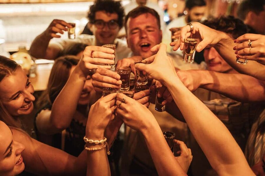 Lisbon: Private Dark History Walking Tour with Drinks - Lisbon’s scandalous past, served one drink at a time