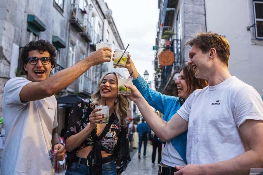 Lisbon: Private Dark History Walking Tour with Drinks - Why the social side matters