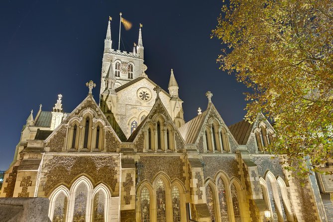 London Bridge Ghost Walking Tour - Starting at London Bridge after dark