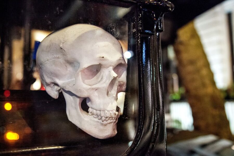 London: Comedy Horror Ghost Tour on a Bus - How the one-hour route unfolds