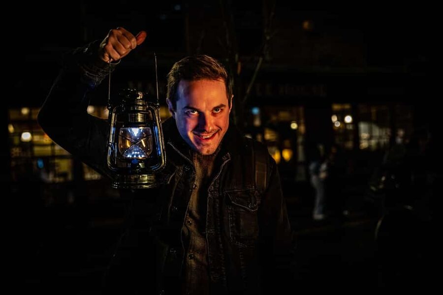 London: Interactive Jack the Ripper Night Walking Tour - Gunthorpe Street and the pleasure of asking questions