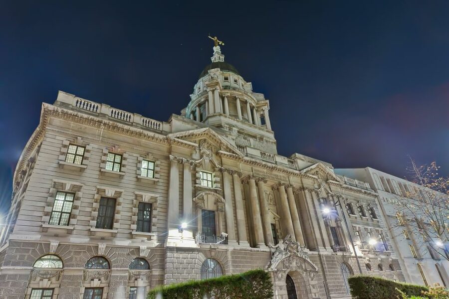 London: Jack The Ripper and Sherlock Holmes Bus Tour - Mrs. Lovett, body snatchers, and a haunted market
