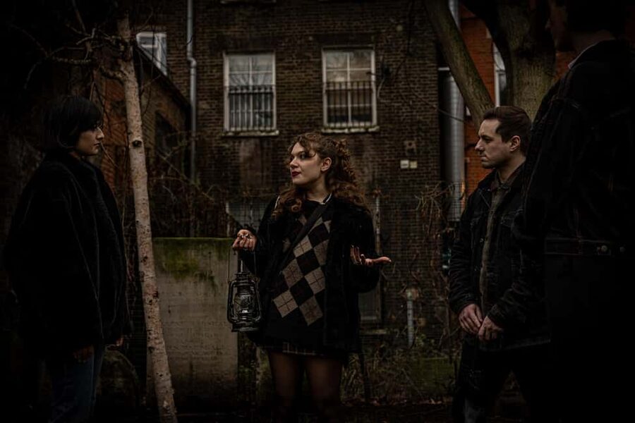London: Jack the Ripper Night Walking Tour in Whitechapel - Meeting the guide in Altab Ali Park