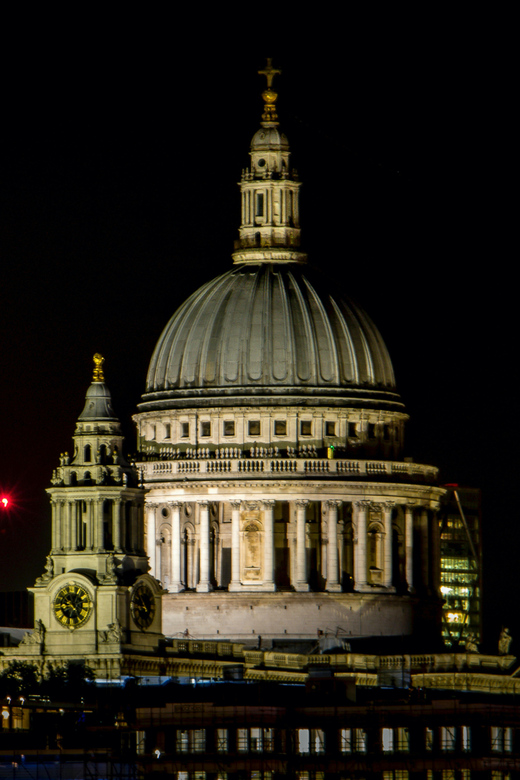 London: Jack the Ripper Tour and Underground Prison in Spanish - Is $26.94 a fair price?