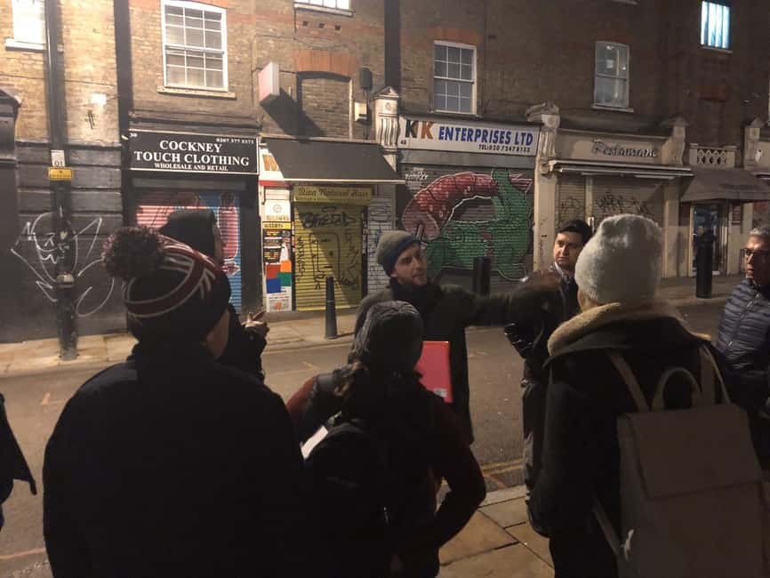 London: Jack the Ripper Tour in French - Starting at Jack the Chipper on Whitechapel High Street
