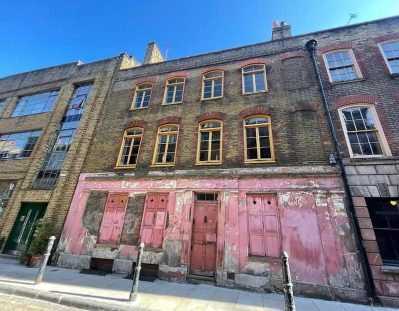 London: Jack the Ripper Tour with Historic Pub Stops - Old Spitalfields Market and Victorian East London