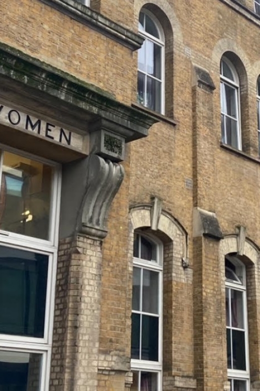London: Jack the Ripper Walking Tour - Aldgate High Street and the route into the East End