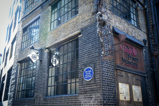 London's Scariest Day Out : Walking Tour, Clink Prison & Jack The Ripper Museum - Westminster at the start of the day
