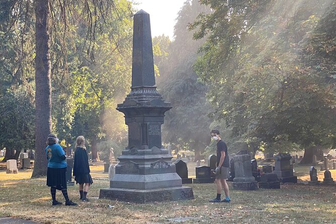Macabre Ghost History of Portland, Oregon walking tour - Belmont streets and Portland’s less polished past