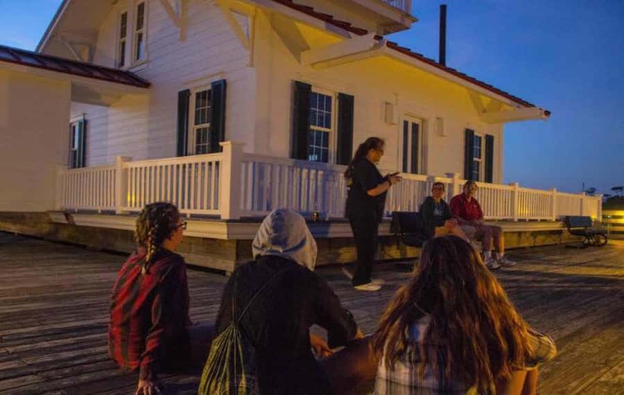 Manteo: Outer Banks Ghost Walking Tour - Why Manteo makes a good setting for ghost stories