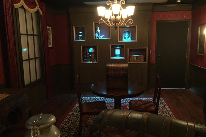 Master Of Illusions Magic & Paranormal Escape Room at Extreme Escape San Antonio - Is one hour enough?