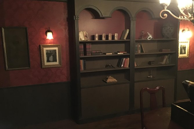 Master Of Illusions Magic & Paranormal Escape Room at Extreme Escape San Antonio - Who should book Master Of Illusions