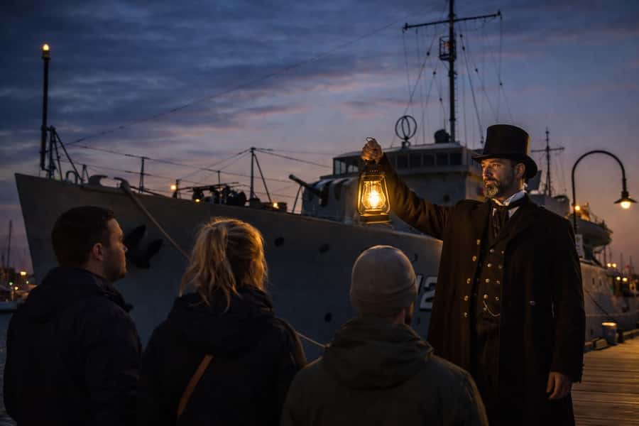 Melbourne: Ghosts of Williamstown Guided Ghost Walking Tour - How spooky is the experience?