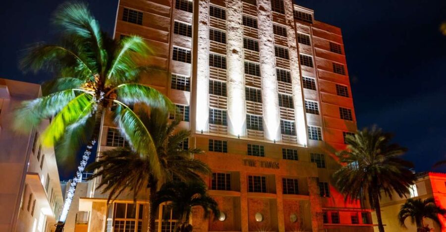 Miami: Ghosts, Boos and Booze Haunted Pub Crawl - Tropezón and the Al Capone connection