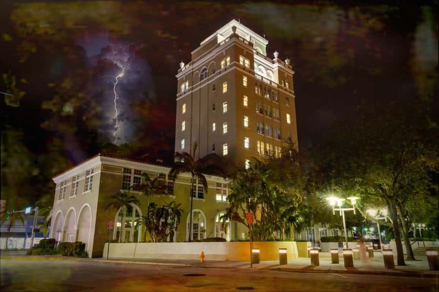 Miami: Haunts of South Beach Ghost Walking Tour - Starting at Lummus Park on Ocean Drive