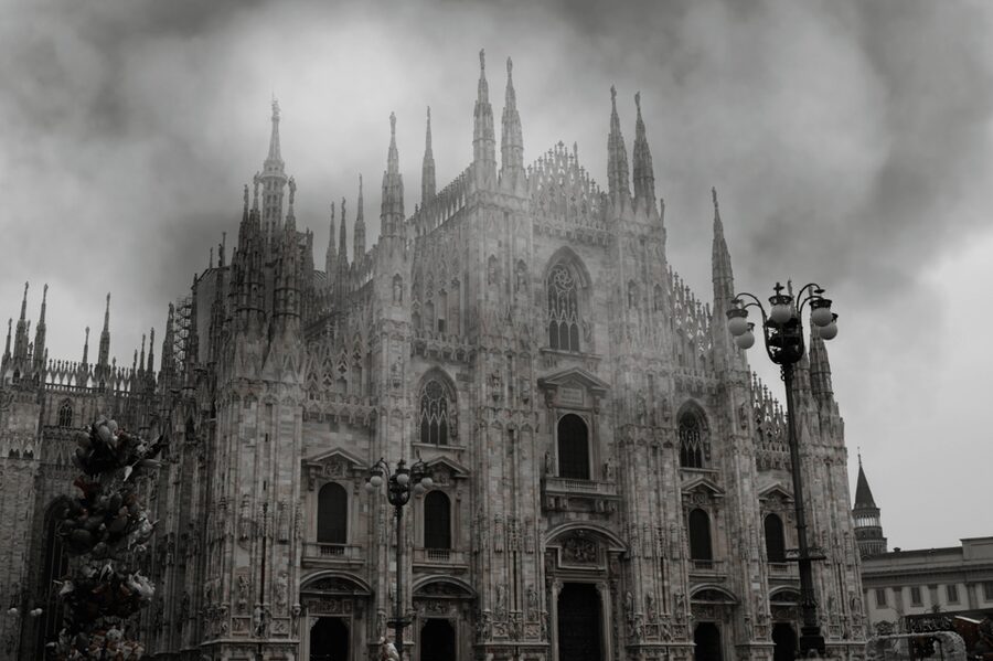 Milan: Ghosts, Mysteries, and Secrets Guided Walking Tour - Key points at a glance