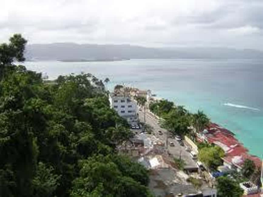 Montego Bay City and Rose Hall Haunted House Tour - Shopping for coffee, rum, and spices