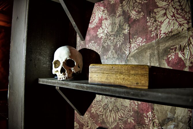 moviESCAPE Stockport Haunted House II Demon's Curse Escape Room - Entering Lord Crowley’s cursed room