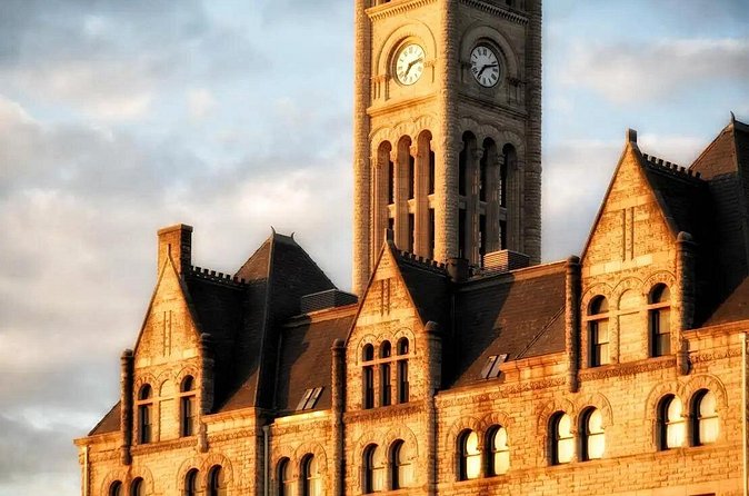 "Murder in Music City" Night-Time Ghost Walking Tour of Nashville - Stop five: The Maxwell House Hotel story