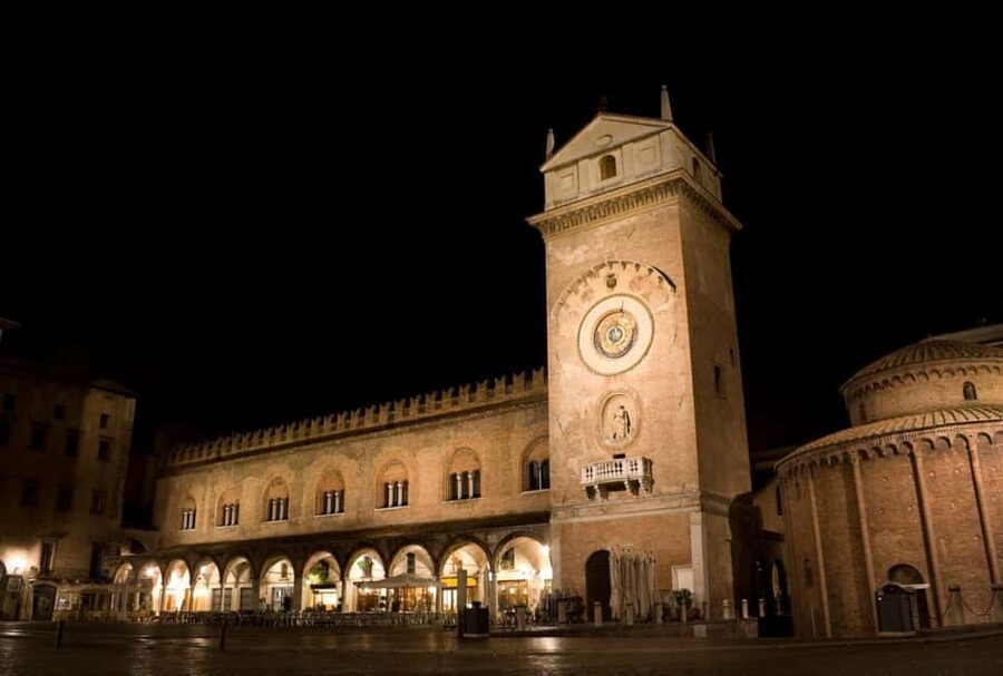Mysterious Mantua: a history of magic, murder, and witchcraft - Key points to know before booking