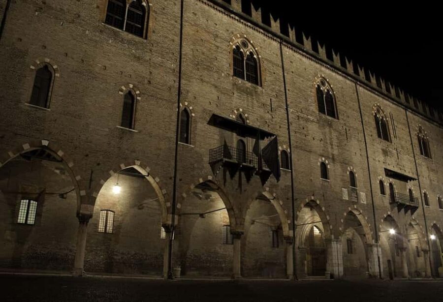Mysterious Mantua: a history of magic, murder, and witchcraft - Noble palaces, courtyards, and symbols
