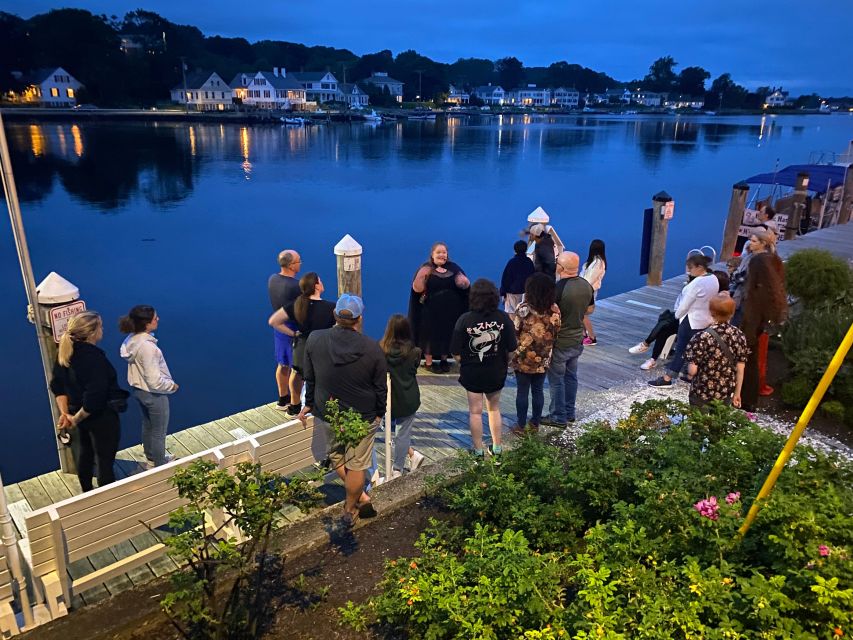Mystic: Guided Ghost Tour of Downtown Mystic at Night - Meeting the storyteller at Liberty Pole Square