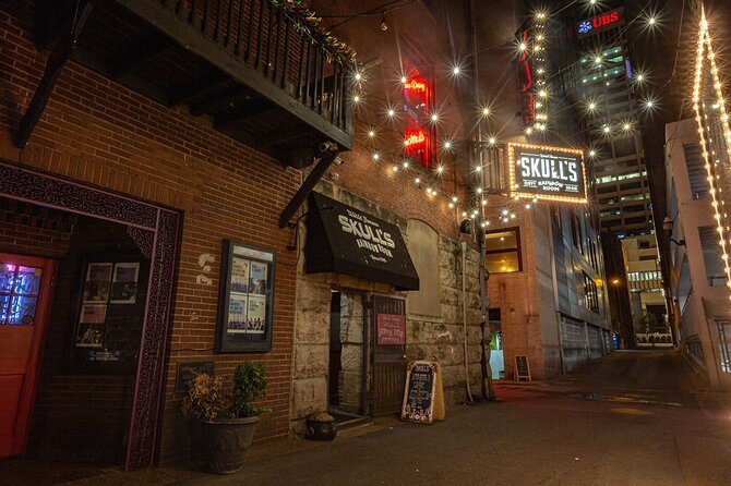 Nashville Ghosts: Adults-Only Boos and Booze Haunted Pub Crawl - Guides can make or break the night