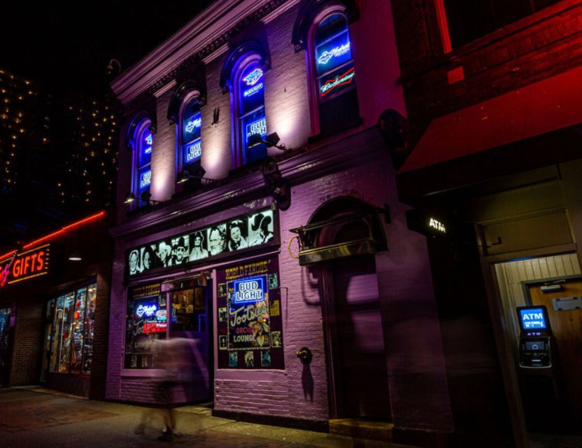 Nashville: Ghosts, Boos and Booze Haunted Pub Crawl - The Ryman Auditorium and Nashville’s haunted center