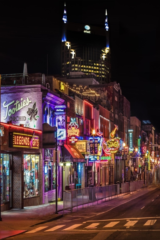 Nashville's Dark Secrets: Murder and True Crime Ghost Tour - Nashville’s darker side begins at the Capitol