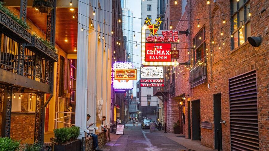 Nashville's Haunted Spirits Murder & True Crime Pub Crawl - Historic brothels and notorious locations