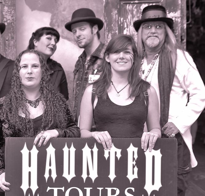 New Orleans: 5 in 1 Ghost & Mystery Evening Tour - Ghosts, vampires, and the occult