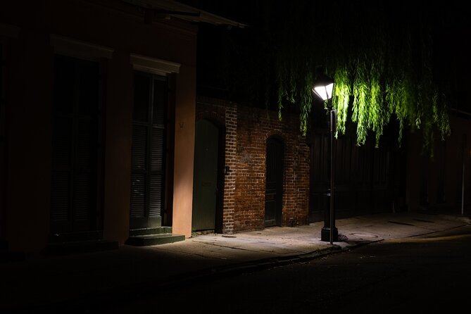 New Orleans Adults-Only True Crime and Ghost Walking Tour - Finishing at the Louisiana Supreme Court