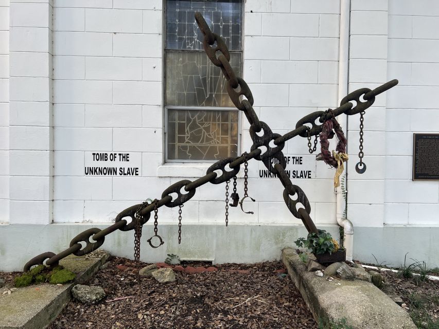 New Orleans : Best of Ghost & Voodoo Experience Walking Tour - What the two-hour pace means for you