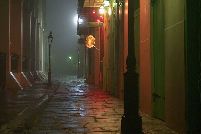 New Orleans Drunken Voodoo, Mystery, Paranormal, Supernatural and History Tour - The guides can make or break the evening