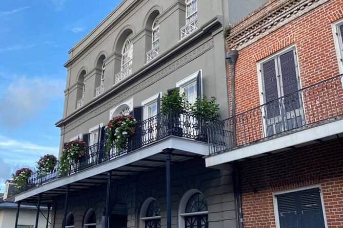 New Orleans French Quarter Dark History, Haunts, and Laughs Tour - Pirate’s Alley and the story of Jean Lafitte