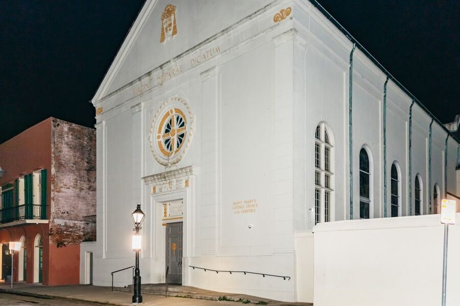 New Orleans: French Quarter Ghost Tour with Interior Visit - Why the private haunted interior matters