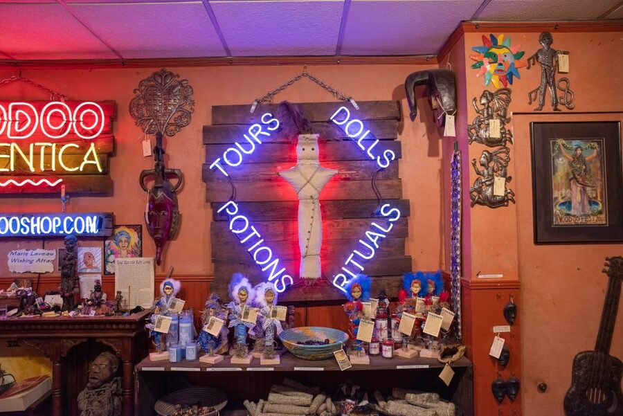New Orleans: French Quarter, Witches, Voodoo, & Ghost Tour - The AHS: Coven connection