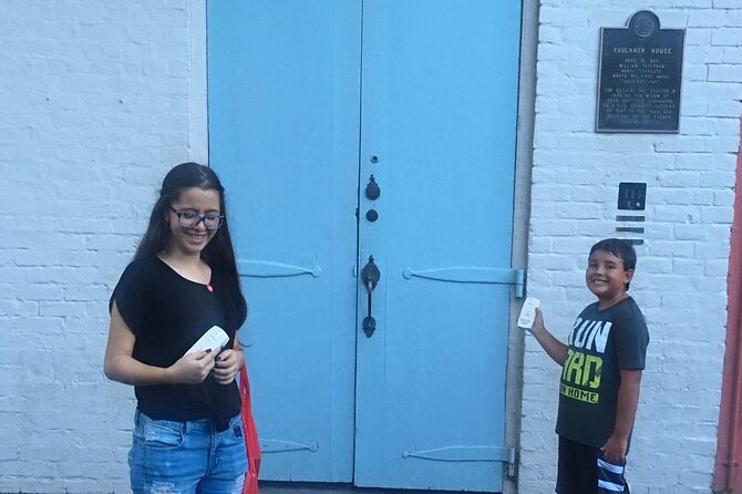 New Orleans Ghost Adventure - Investigating the French Quarter on foot
