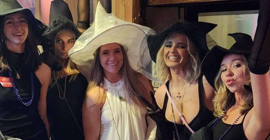 New Orleans: Ghost and Haunted Pub Crawl Tour with Free Shot - Why this New Orleans ghost pub crawl works