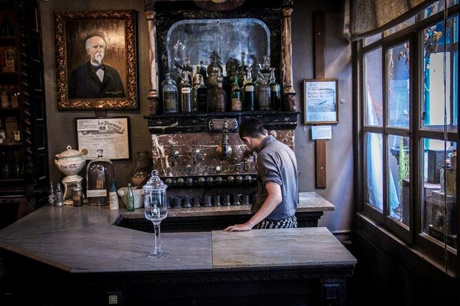 New Orleans Happy Hour Ghost Walking Tour Pub Crawl - Key points to know before you book