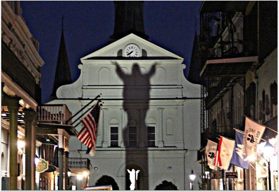New Orleans Haunted Excursion Walking Tour - What you see in the first part of the walk